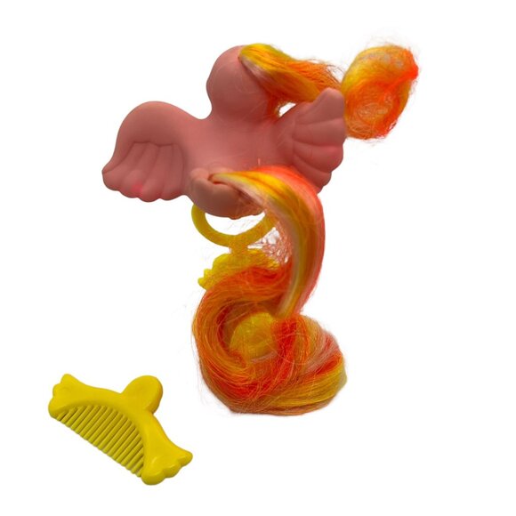 Huggy Tails Fuzzy Tummy Rare Hasbro Bird with Stand & Comb - Picture 3 of 5